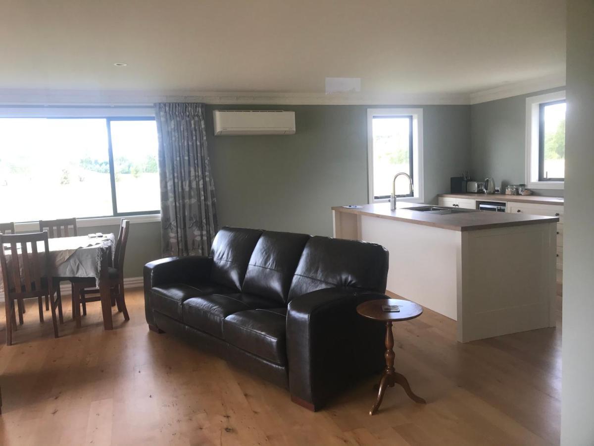 אגם טה אנאו Kepler Oaks Chalet מראה חיצוני תמונה